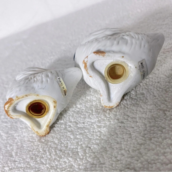 Vintage Ceramic Blue Ribbon Geese Salt & Pepper Shakers - Picture 8 of 11